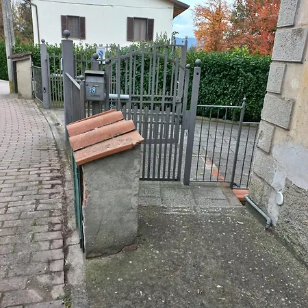La Casina Di Montione Apartment *